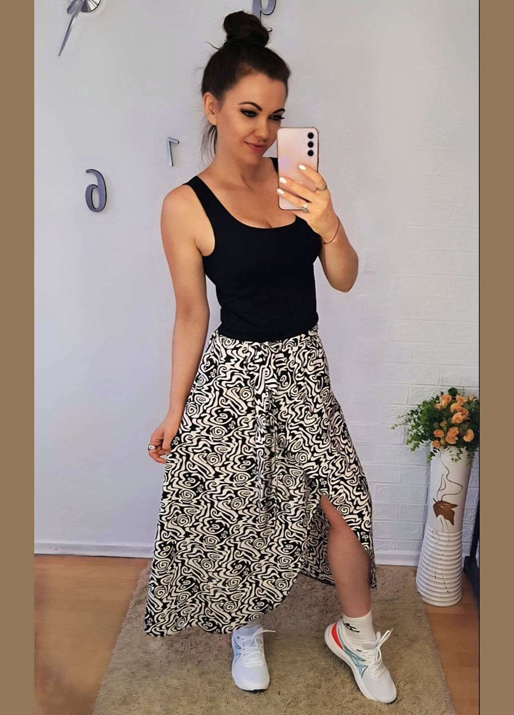 Костюм жіночий 2-ка, топ з вирізом і спідниця на запах, з поясом в комплекті No Brand (341537923)