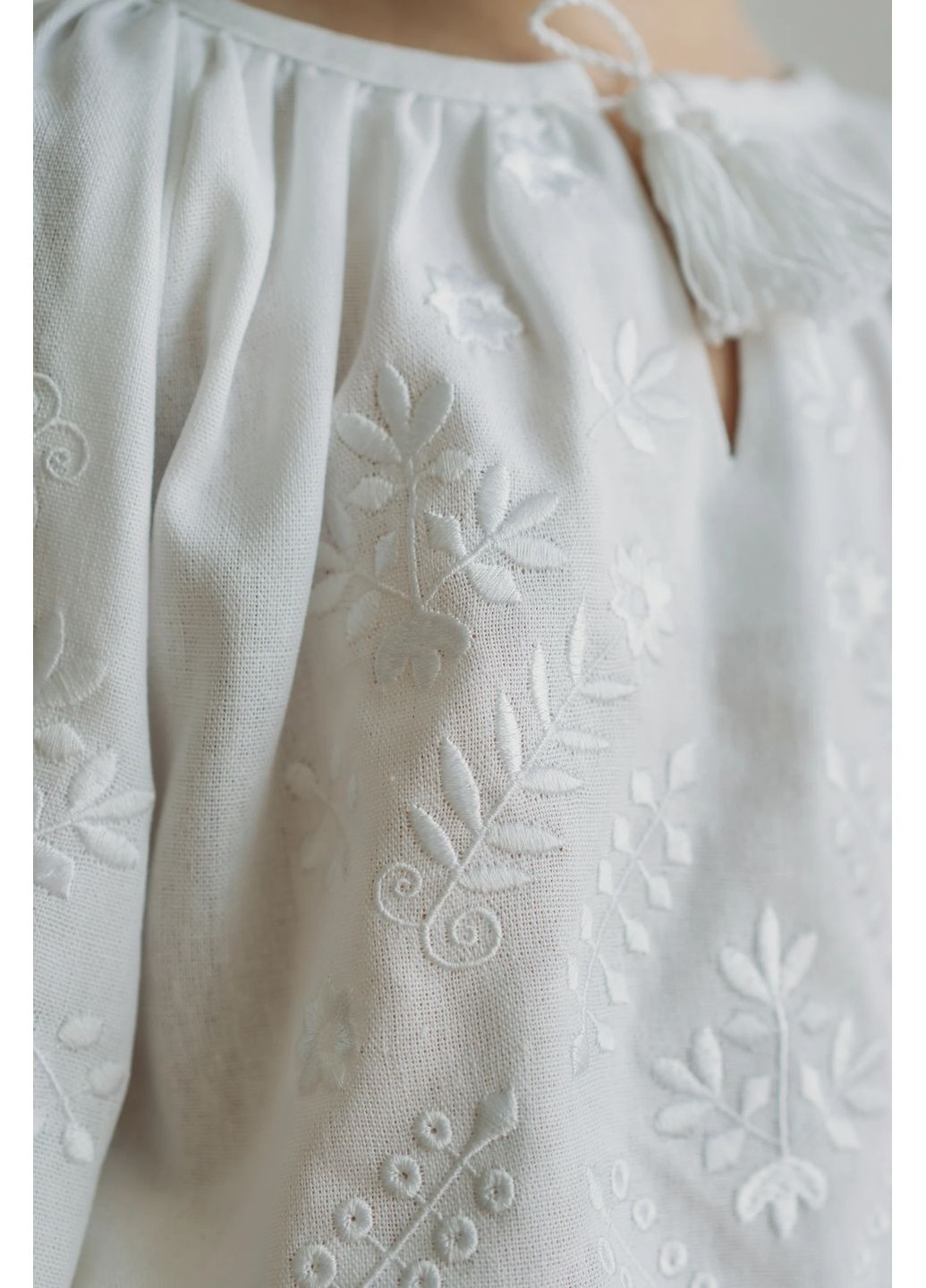 Белая вышиванка для девочки полтавская Kashtanchik лен (366213561)