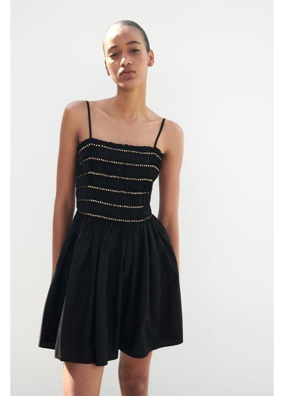 Чорна сукня з намистинaми Zara