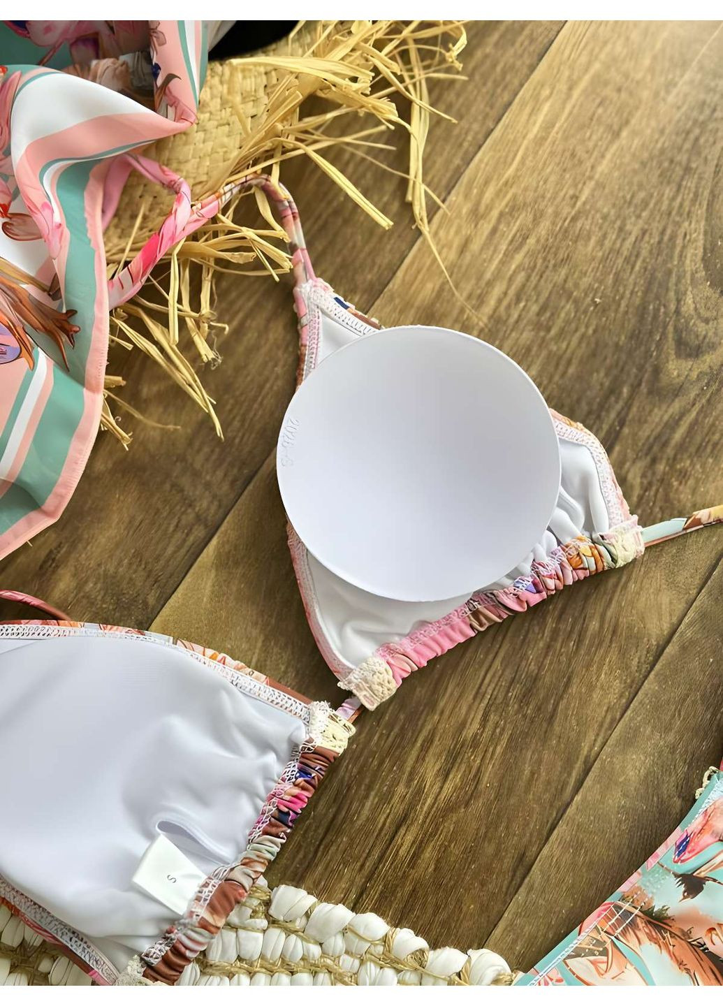 Комбинированный летний женский летний соблазнительный раздельный купальник тройка с парео. раздельный No Brand