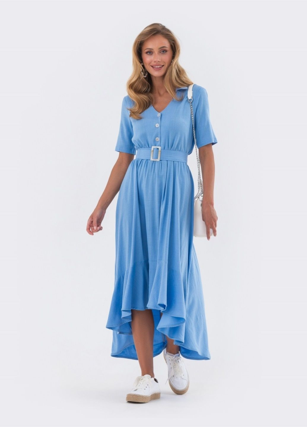 Голубое удлинённое по спинке платье-клёш из льна голубое Dressa