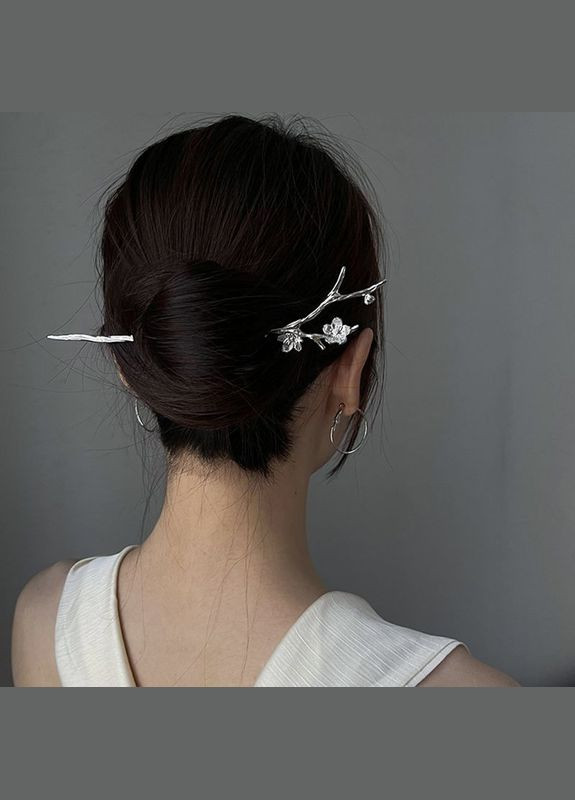 Китайская заколка шпилька для волос Серебряная Веточка из метала серебристого цвета длиной 17 см No Brand (332987639)