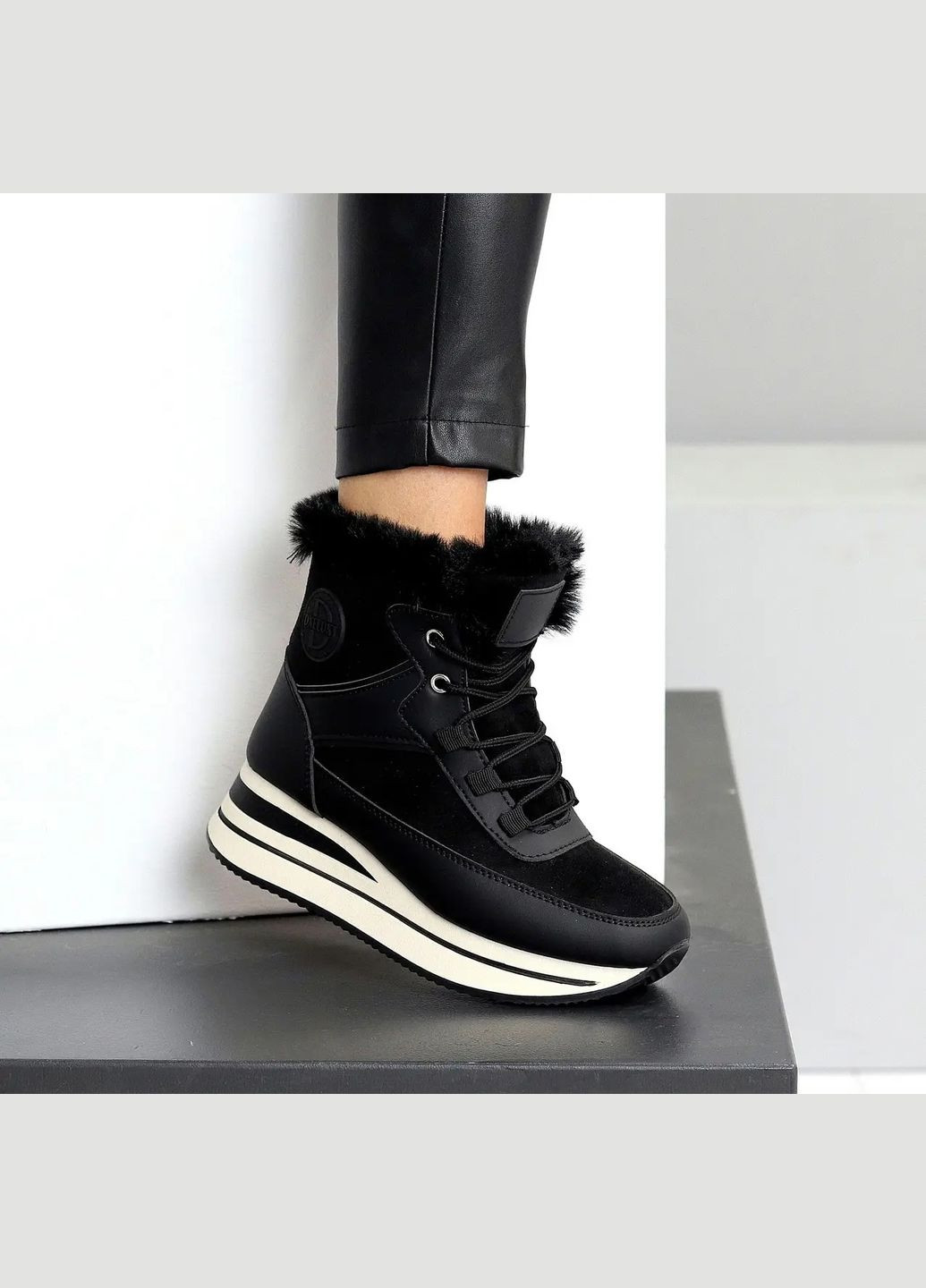 Чорні жіночі зимові кросівки-хайтопи з хутром, на шнурівці та блискавці, утеплені та високі Kulada Хайтопи чорні зими (347324834)