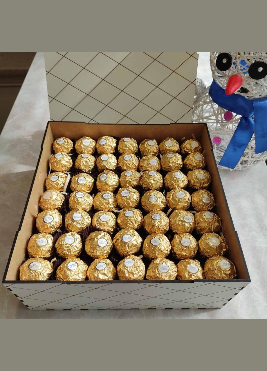 Подарунковий бокс з цукерками Ferrero для дівчини на день народження новий рік 8 березня день закоханих (ar30) No Brand (315888799)