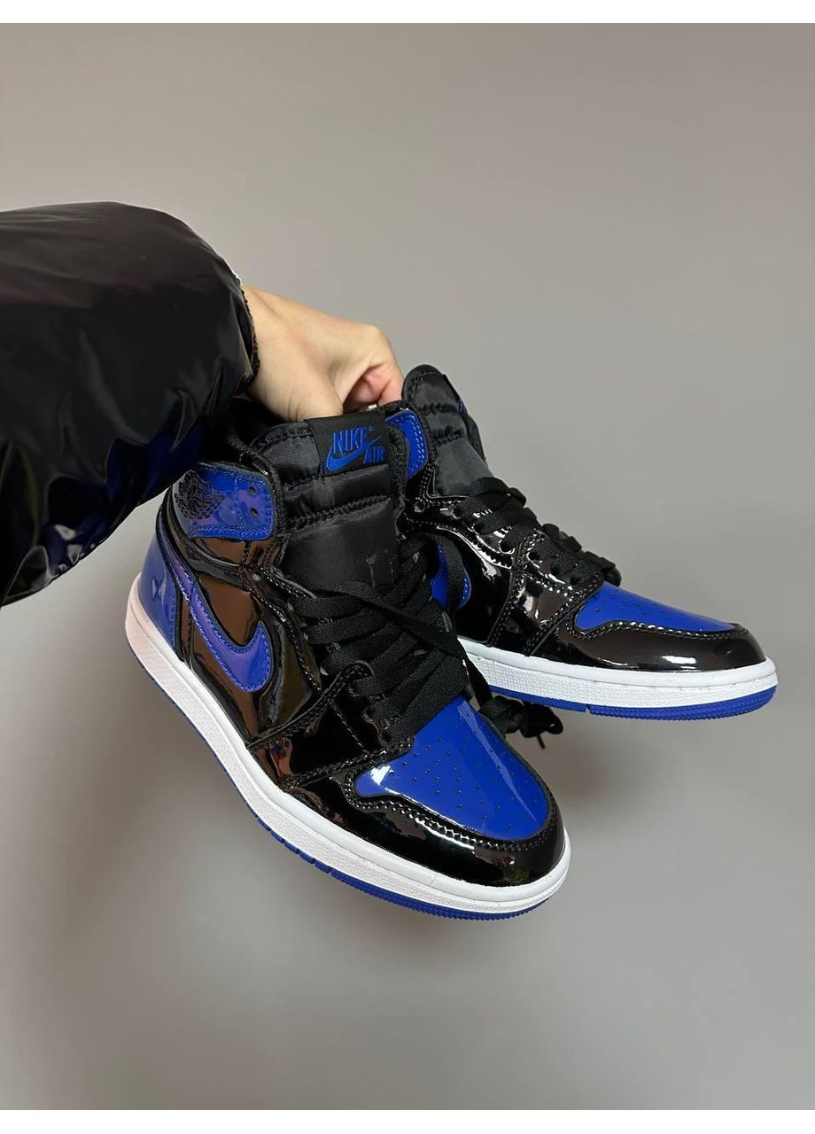 Белые демисезонные кроссовки мужские nike air jordan high patent royal blue найк аир джордан No Brand