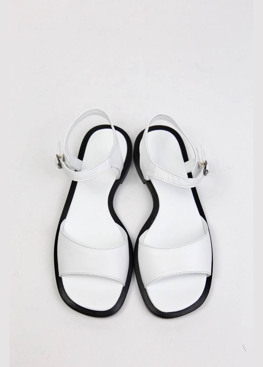 Белые босоножки Benito без застежки