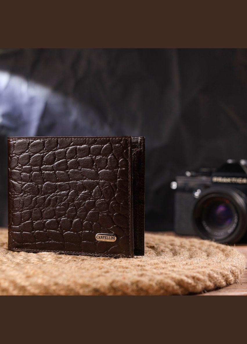 Интересный кошелек для мужчин в два сложения из натуральной фактурной кожи с тиснением под крокодила 21583 Коричневый Canpellini (331913391)