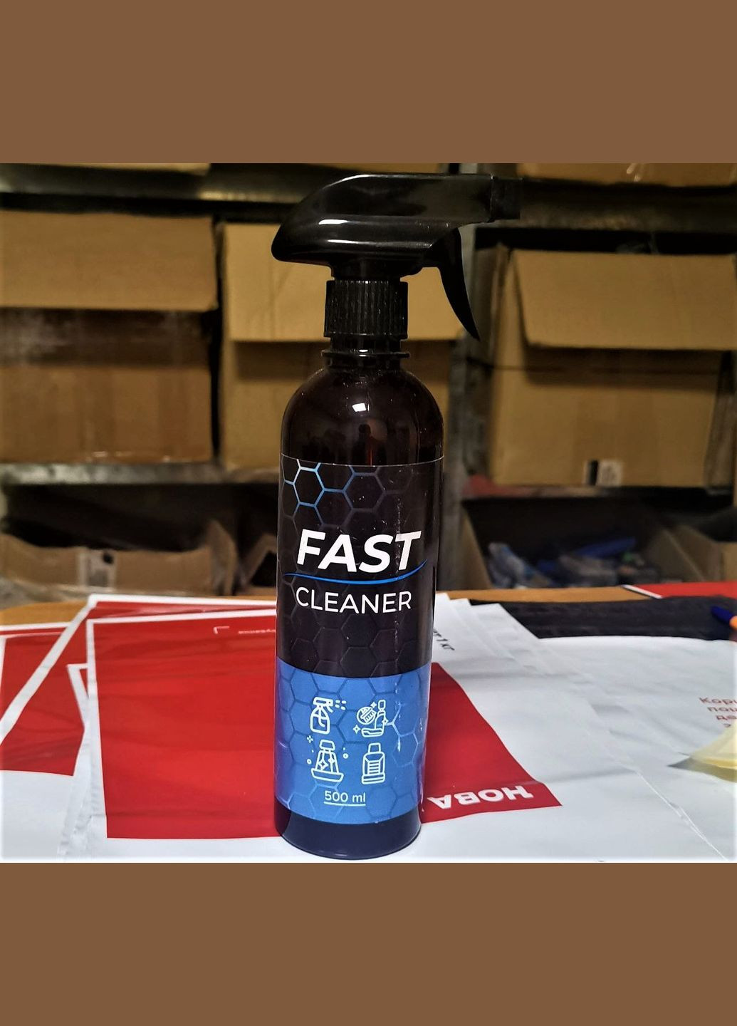 Засіб для очищення оббивки салону та пластику, оббивки диванів, крісел, килимів, шкіри Fast Cleaner 500мл No Brand (356130670)
