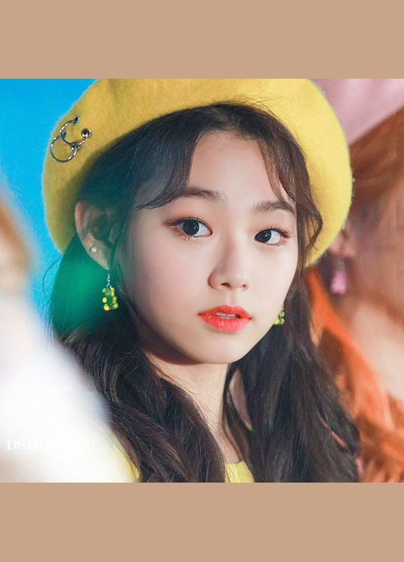 Женские серьги крючки в форме 3D сережки белые Желейные Мишки серебристые Liresmina Jewelry (295440344)