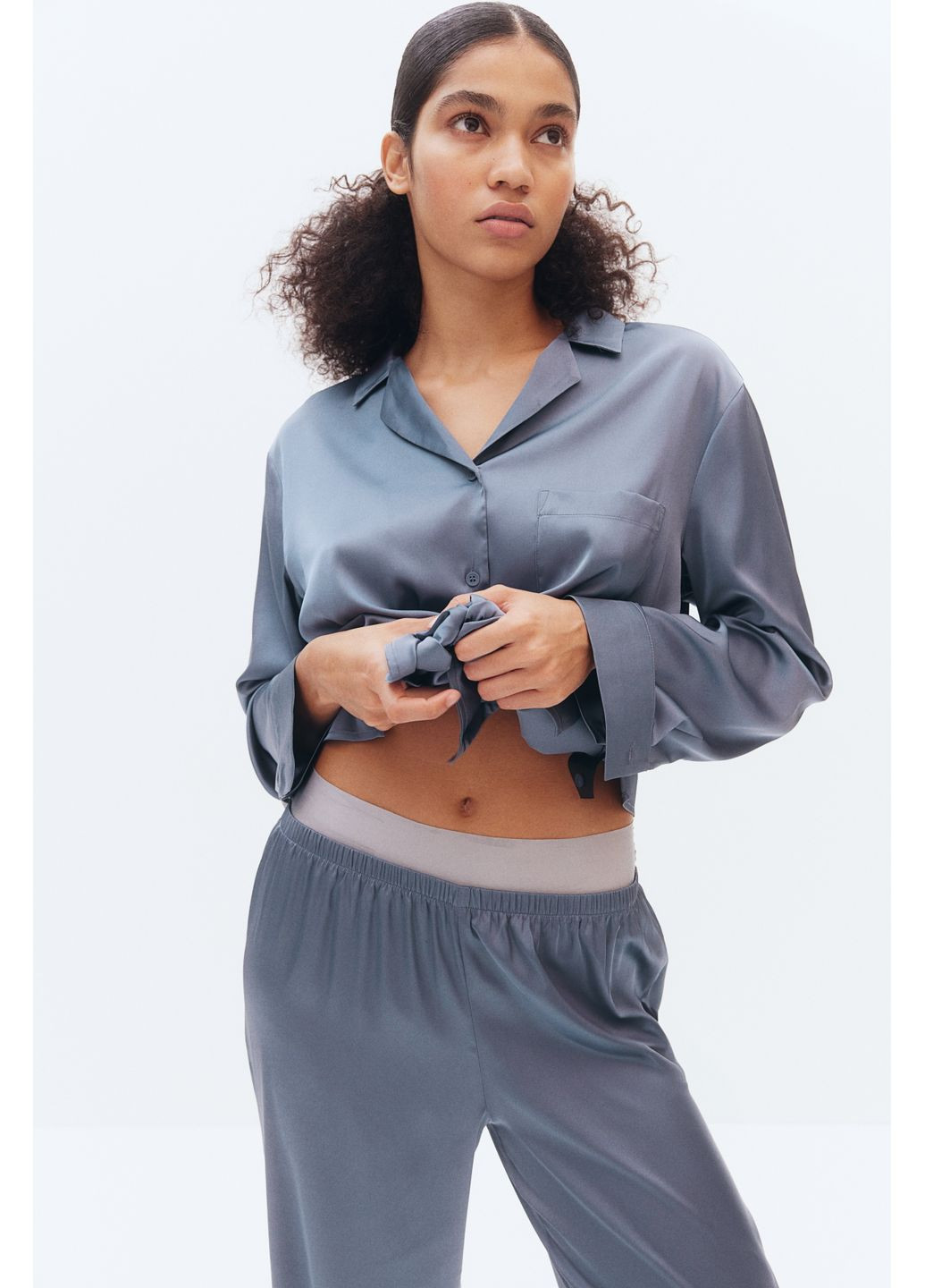 Темно-серая кэжуал рубашка однотонная H&M