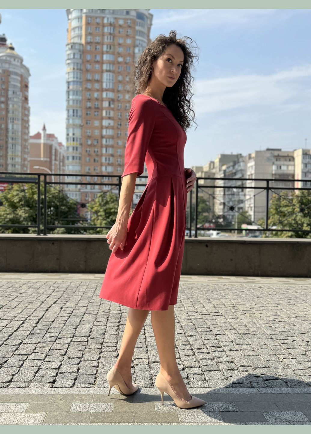 Світло-бордова ділова сукня з костюмної тканини з розкльошеною спідницею 5792 Cat Orange