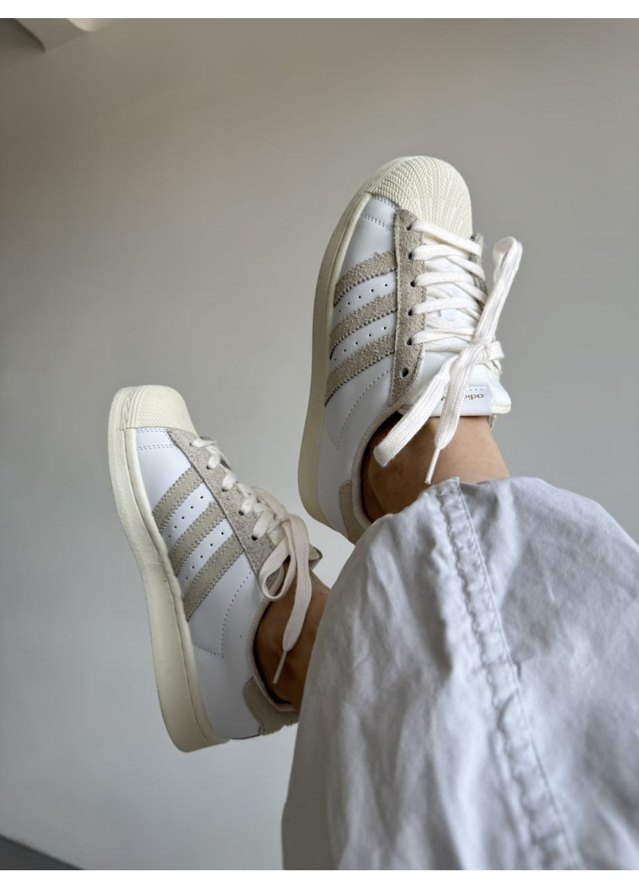 Белые демисезонные кроссовки мужские adidas superstar white / beige адидас суперстар No Brand