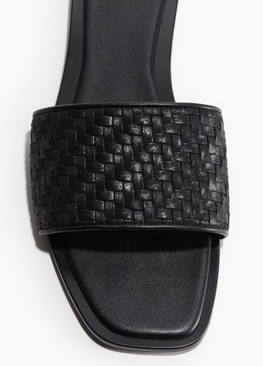 Черные шлепанцы H&M