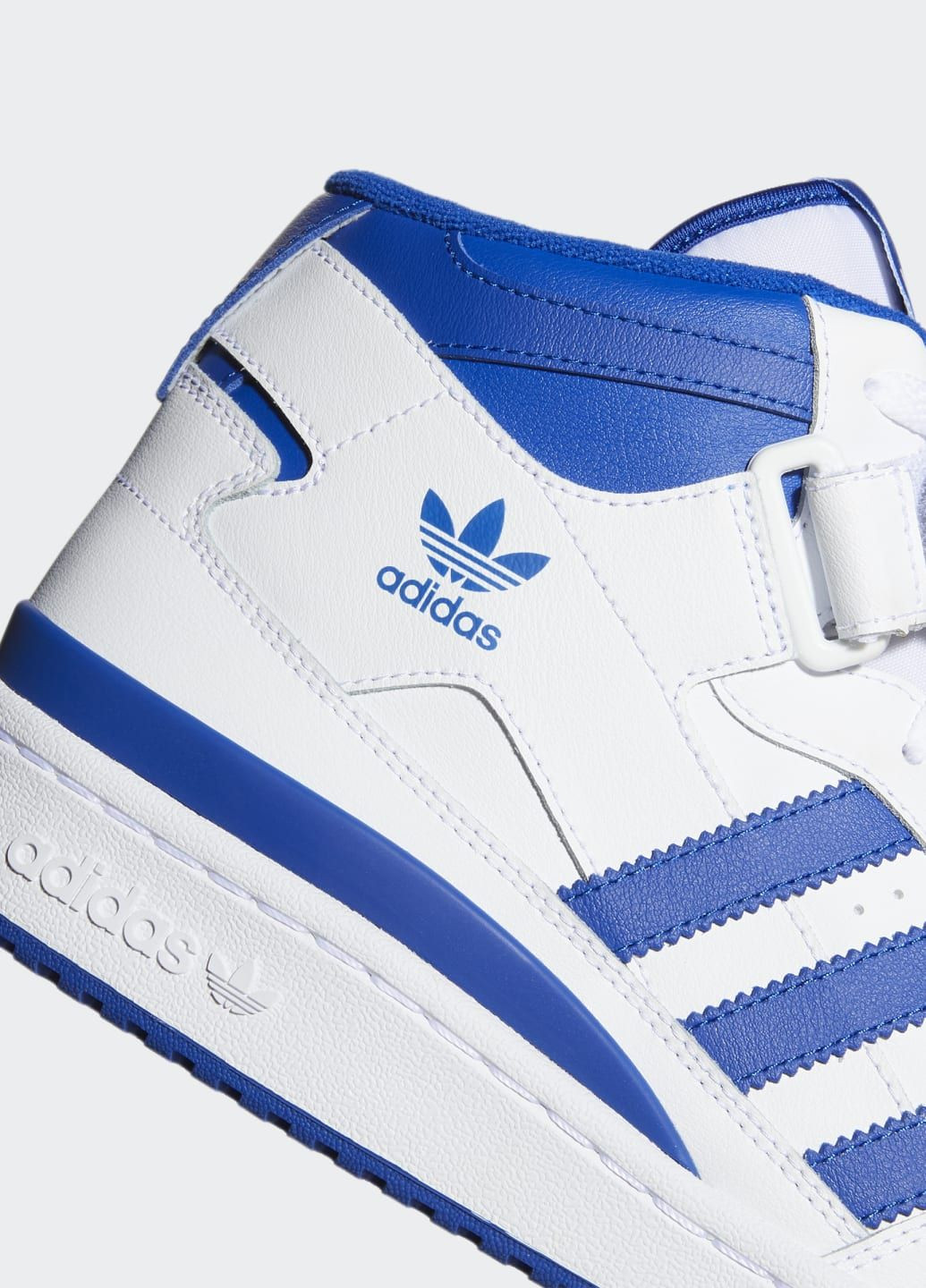 Білі літні кросівки forum mid adidas