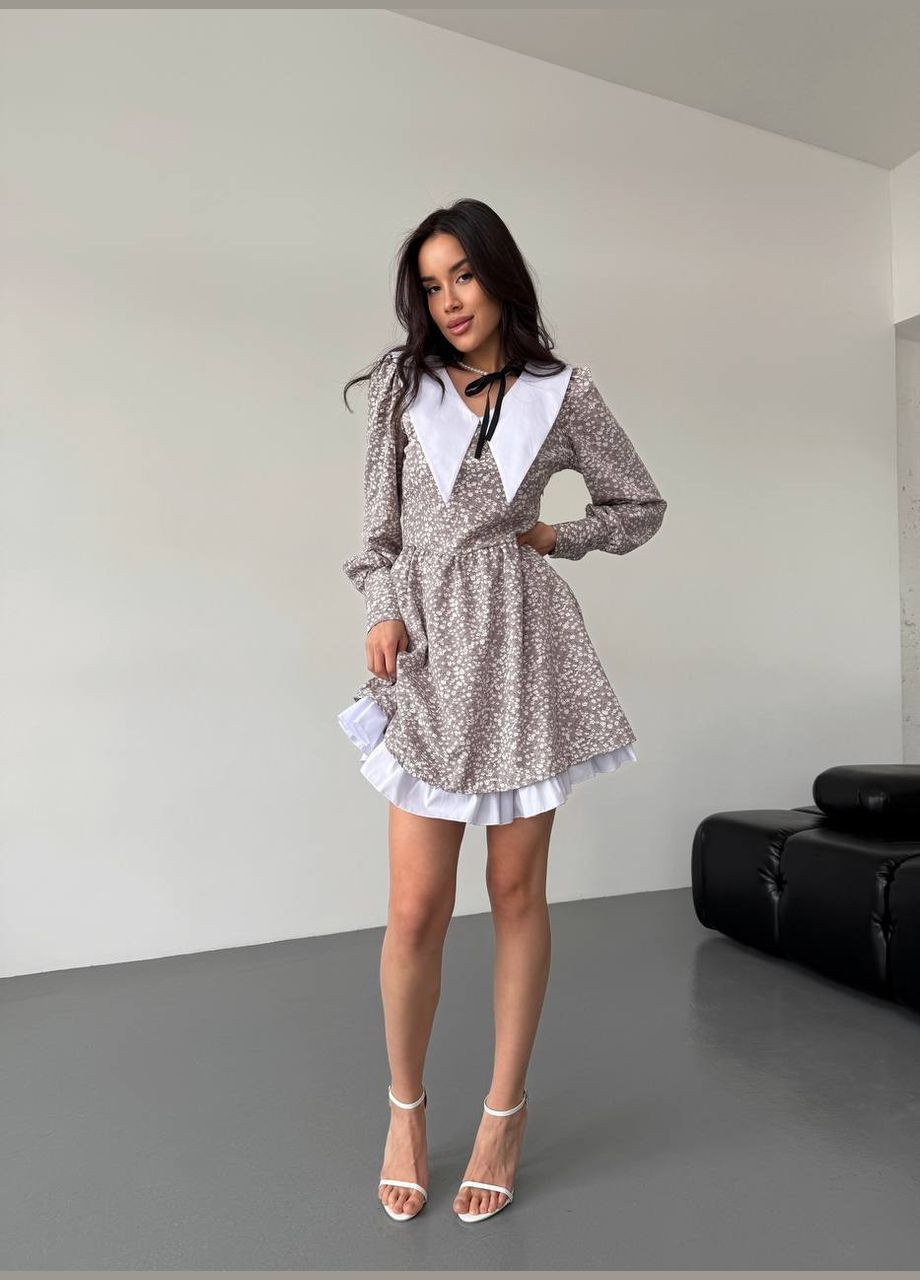 Серое повседневный платье мини с отложным воротником и объемными рукавами клеш MonCher с цветочным принтом