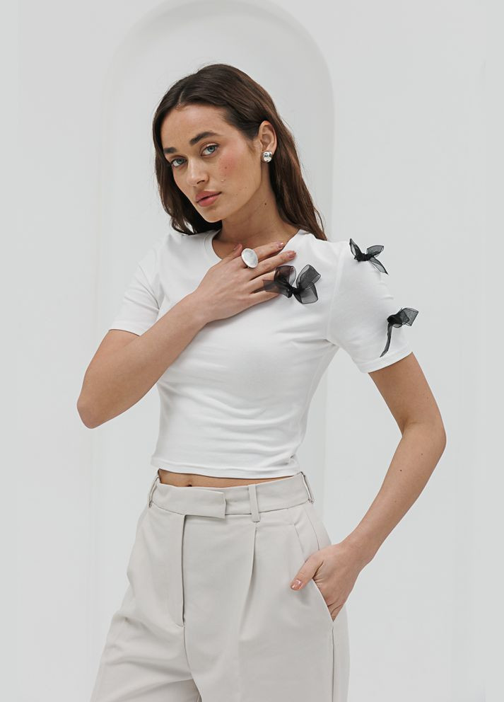 Белая летняя укороченная женская футболка Arjen