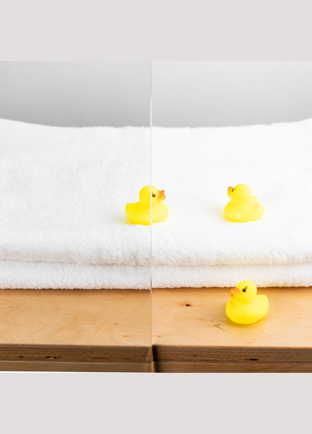 Набір душова кабіна Capricorn CRM1018RC6 Clear 2020x1000x800 мм + піддон Tern 301812C 100x80x12 см з сифоном Qtap Душовий бокс: CRM1018RC6. Піддон: 301812C. (337514750)