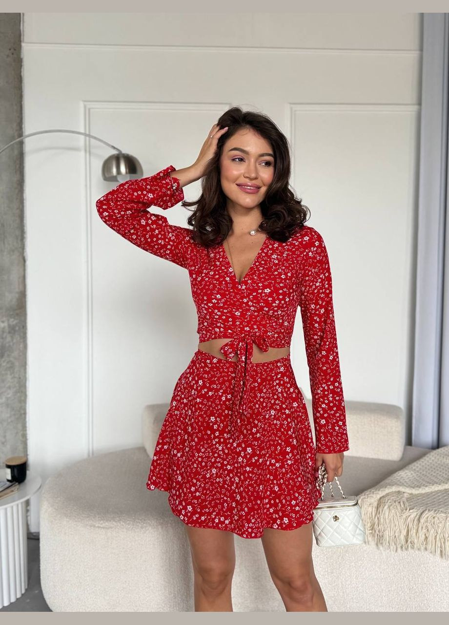 Жіночий костюм двійка: укорочена кофта та спідниця в квітковому принті MonCher (334256861)