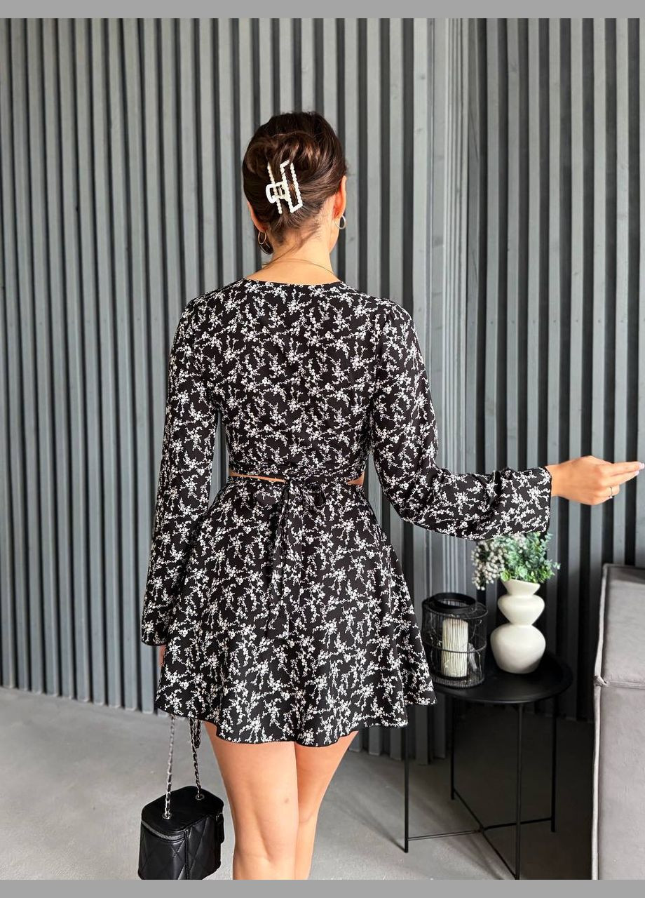 Жіночий костюм двійка: укорочена кофта та спідниця в квітковому принті MonCher (334256859)