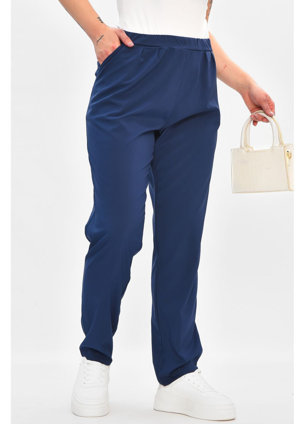 Брюки женские однотонные тёмно-синего цвета Let's Shop (366726285)