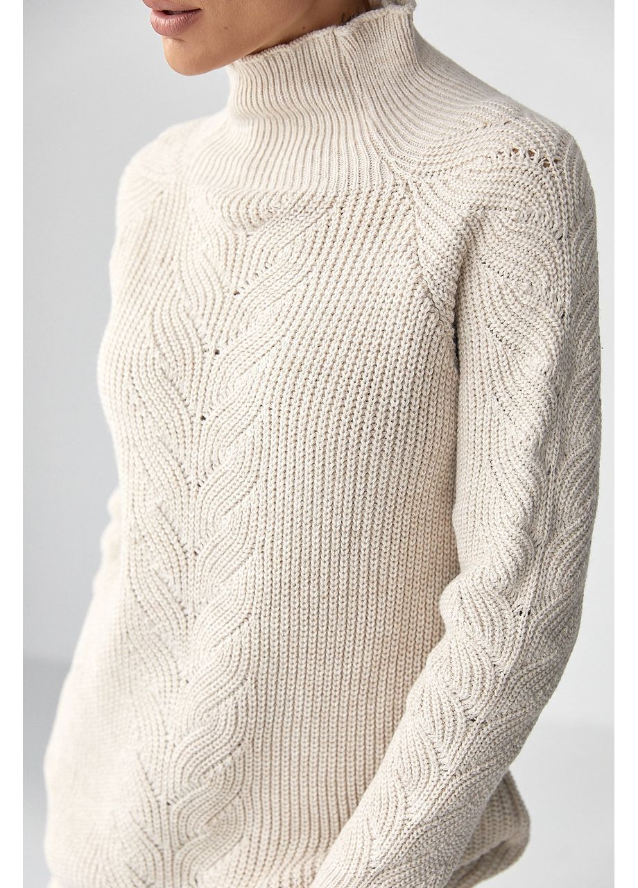 Бежевый зимний вязаный женский свитер с косичками Lurex