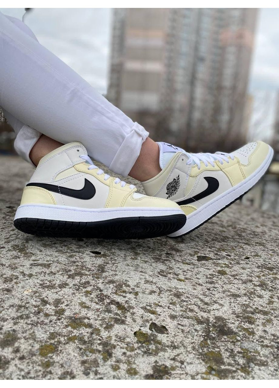 КРОСІВКИ ЖІНОЧІ NIKE AIR JORDAN 1 MID COCONUT MILK НАЙК АІР ДЖОРДАН No Brand білі демісезони (367174530)