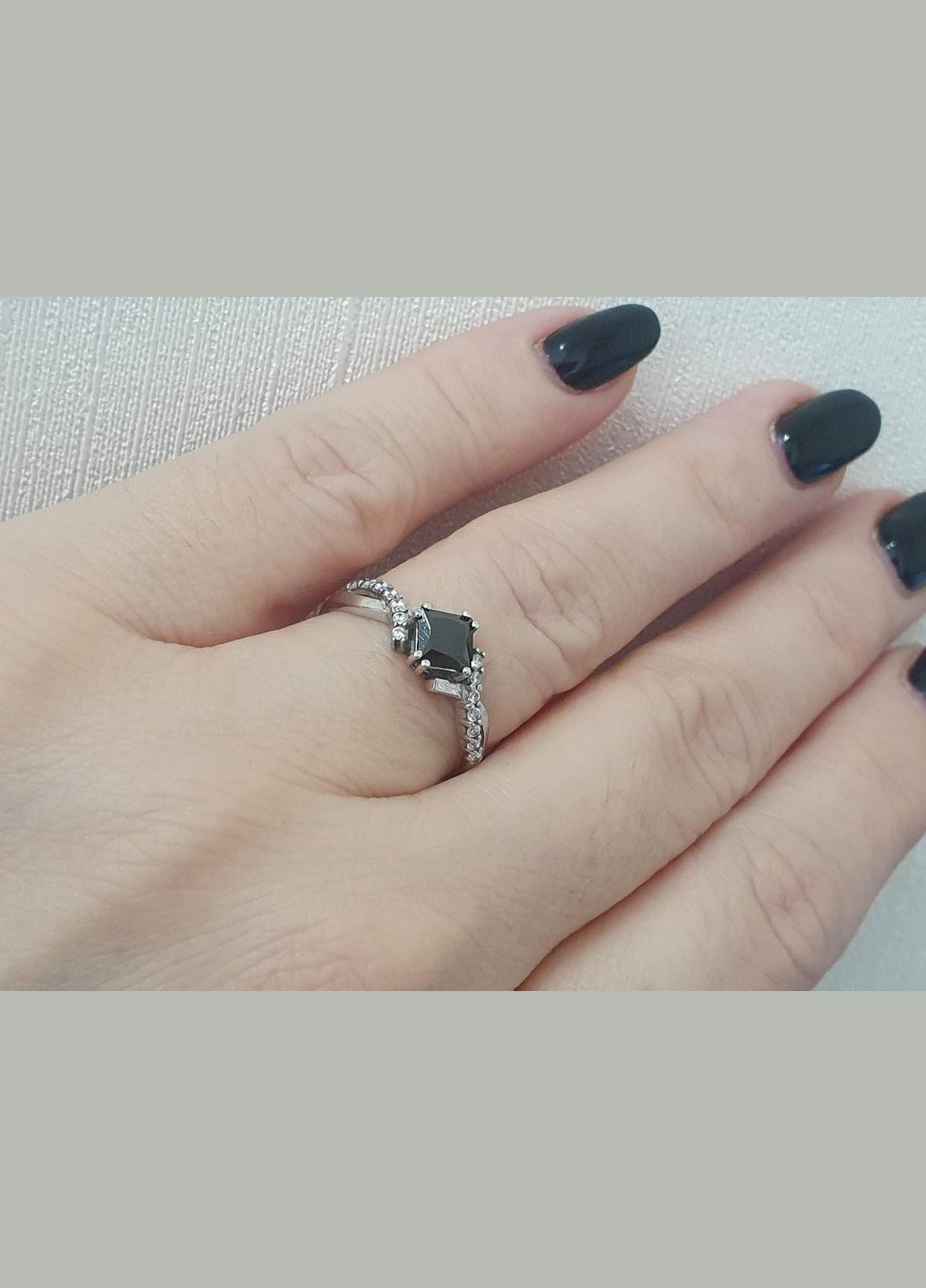 Серебряное кольцо с фианитами. 1420/1Р-CZ AGNI (323212685)