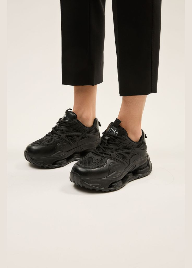 Черные демисезонные кроссовки 185092 Lonza