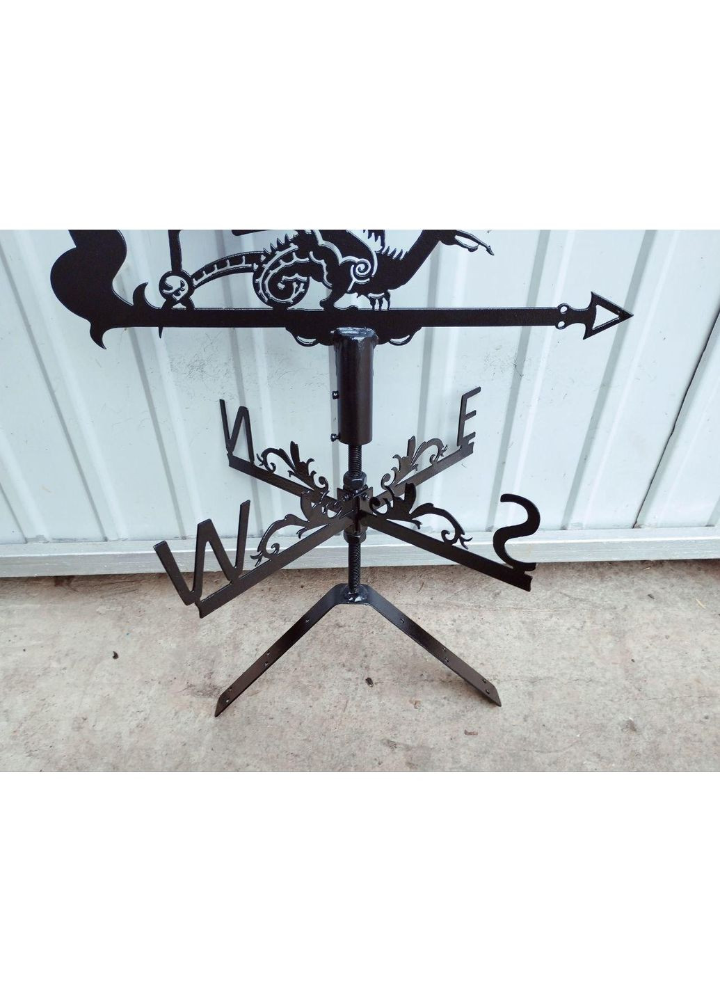 Флюгер на будинок Георгій Побідоносець з прапором України, Юрій Змієборець, флюгер на дах з металу 3 мм. No Brand (368896405)