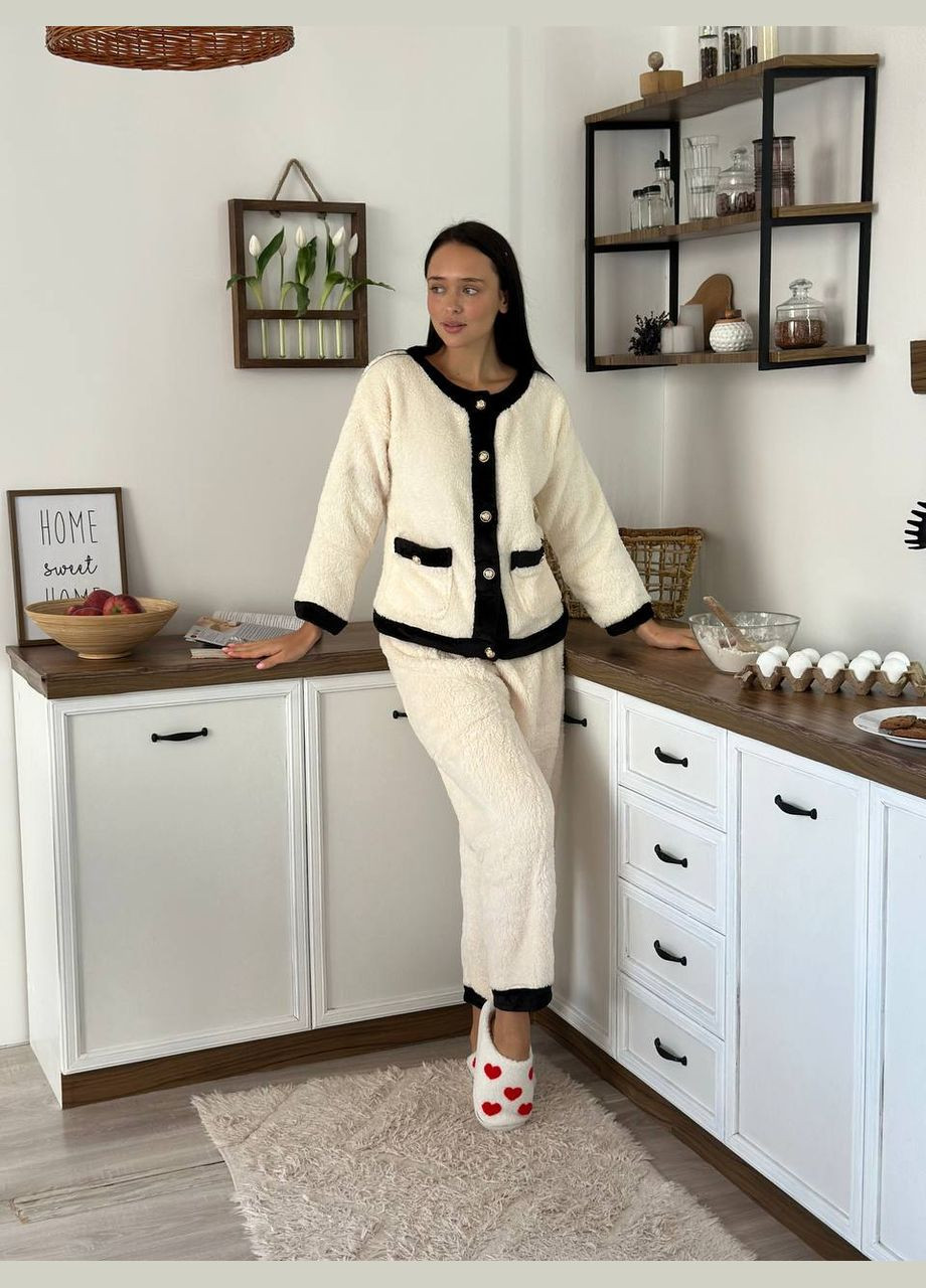 Молочна всесезон жіноча м‘якенька піжама Stylish Touch