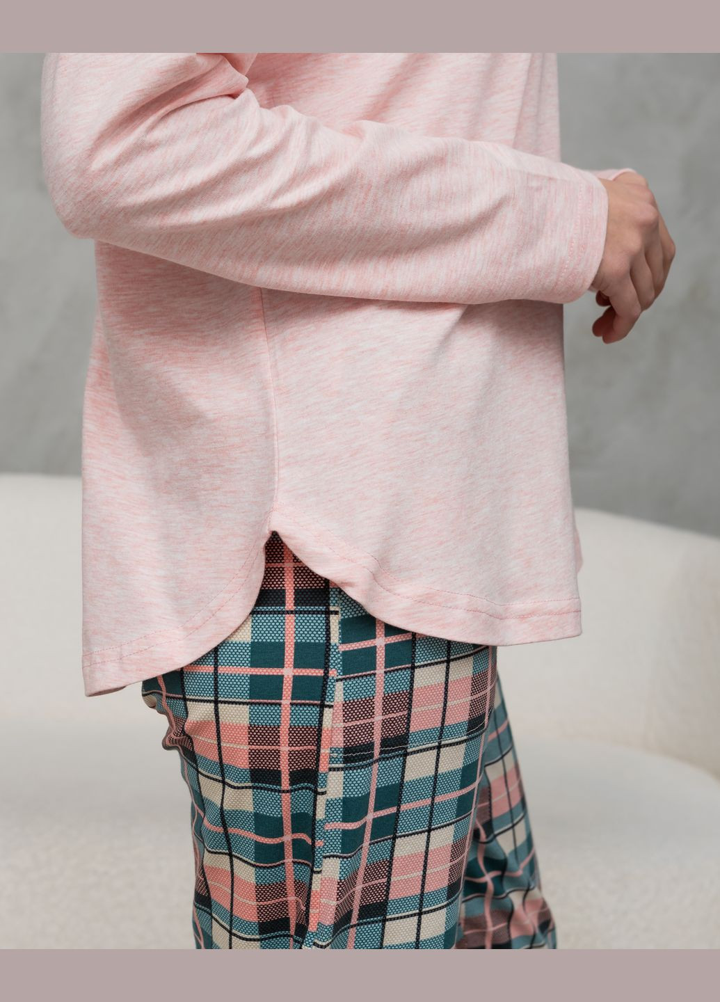 Персикова жіночий комплект зі штанами в клітку Nicoletta