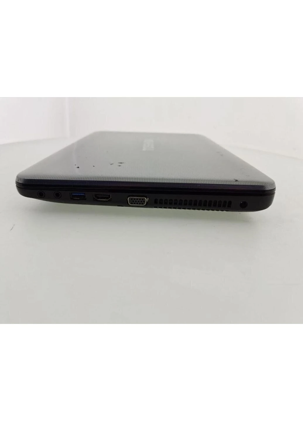 Ноутбук Satellite C845-SP4207KL / 15.6" TN / intel Core i3-2370M (2(4) ядра по 2.4GHz) / 4GB DDR3 / 256GB SSD / HD Graphics Toshiba (398138448)