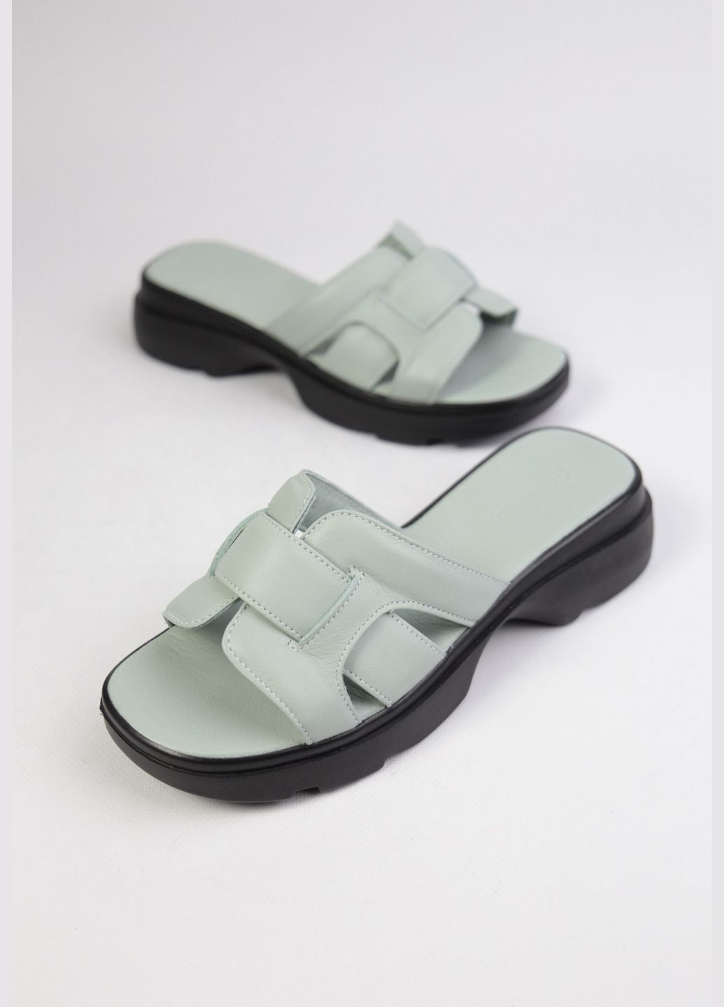 Шльопанці Benito (330644299)