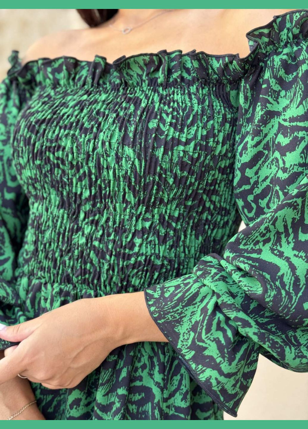 Зелена жіноча сукня корсет резинка з рукавами довга з розпіркою на нозі зелена You Best