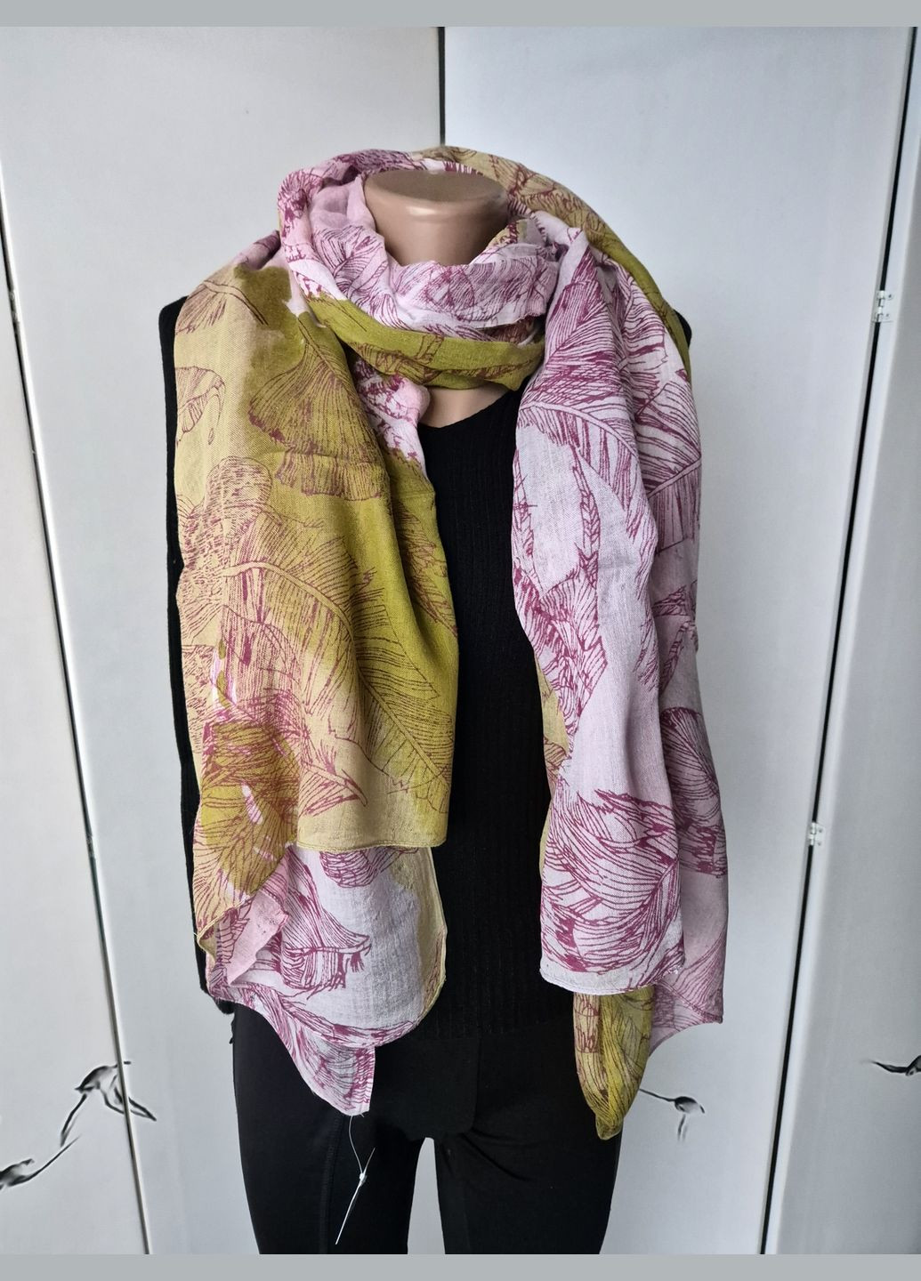 Шарф-палантин женский в абстрактный узор весна-осень 180х115 см No Brand (322317526)