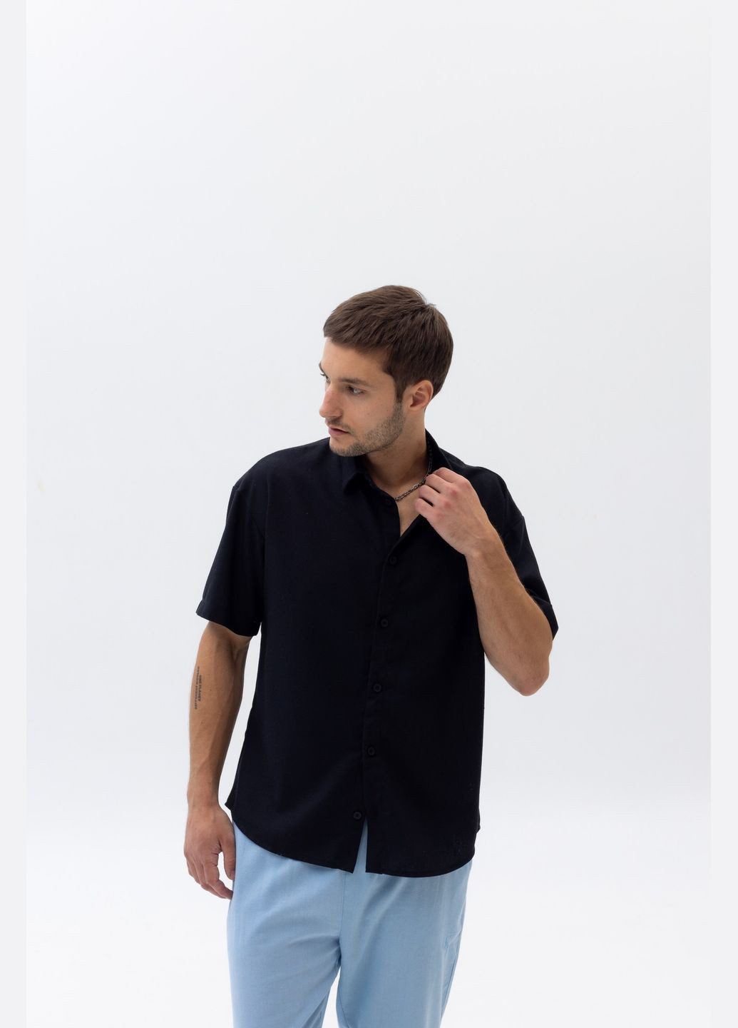 Комбинированный летний льняный кэжуал костюм из лого ск с рубашкой, брючный Vakko