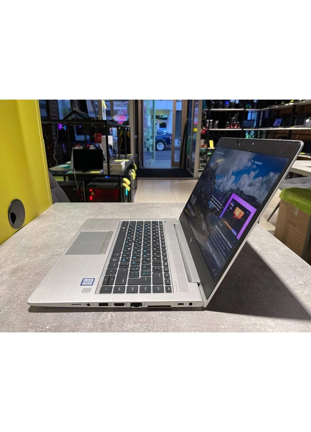 Ультрабук EliteBook 840 G5 / 14" (1920x1080) IPS / Intel Core i5-7200U (2 (4) ядра по 2.5 - 3.1 GHz) / 8 GB DDR4 / 480 GB SSD / HP (398147330)