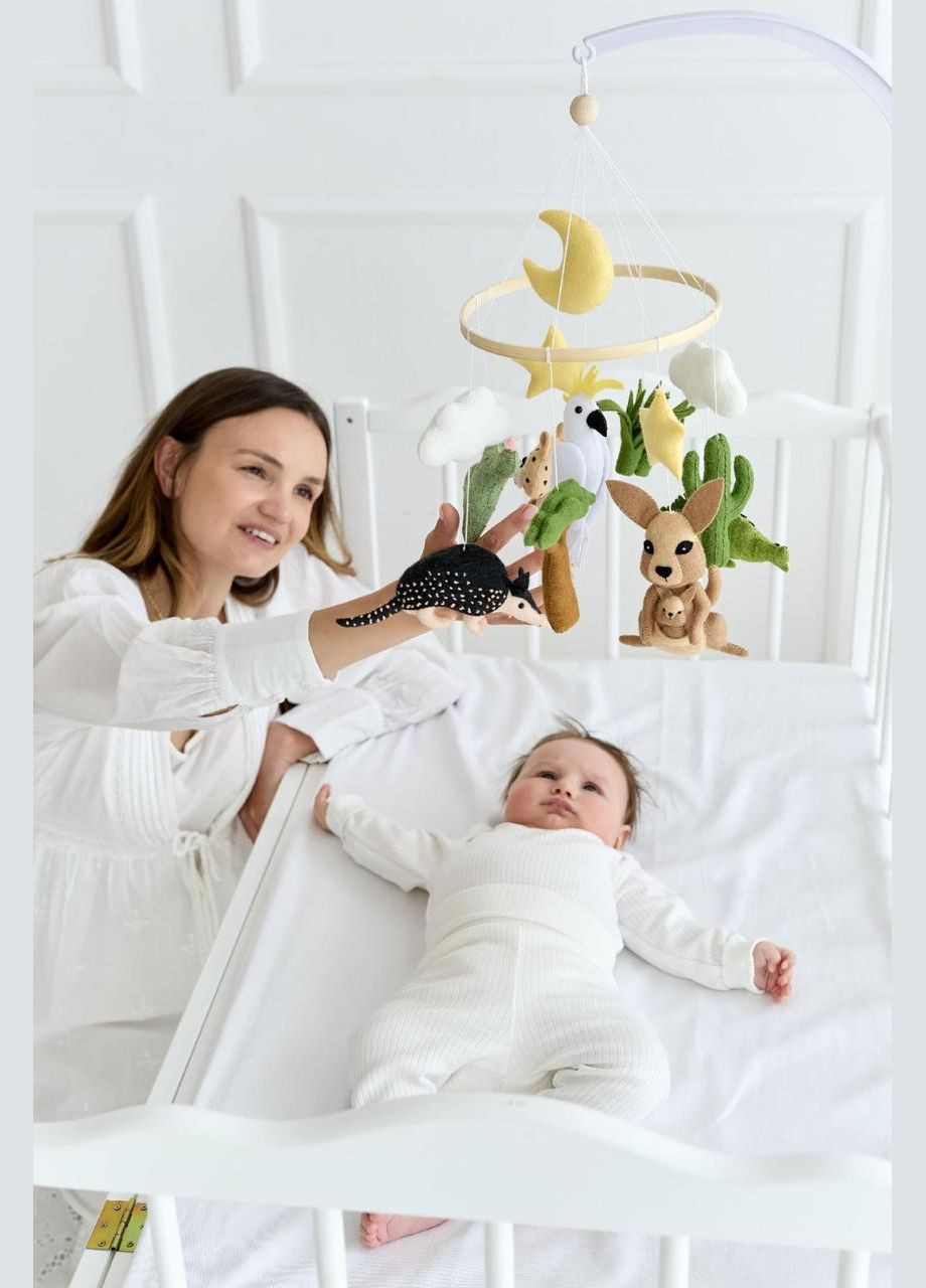 Детский мобиль на кроватку WoollyFox "Друзья из дальних краев: леопард, кенгуру, крокодил, попугай" No Brand (362497429)