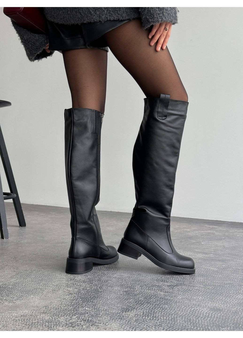 Черные осенние стильные женские ботфорты No Brand