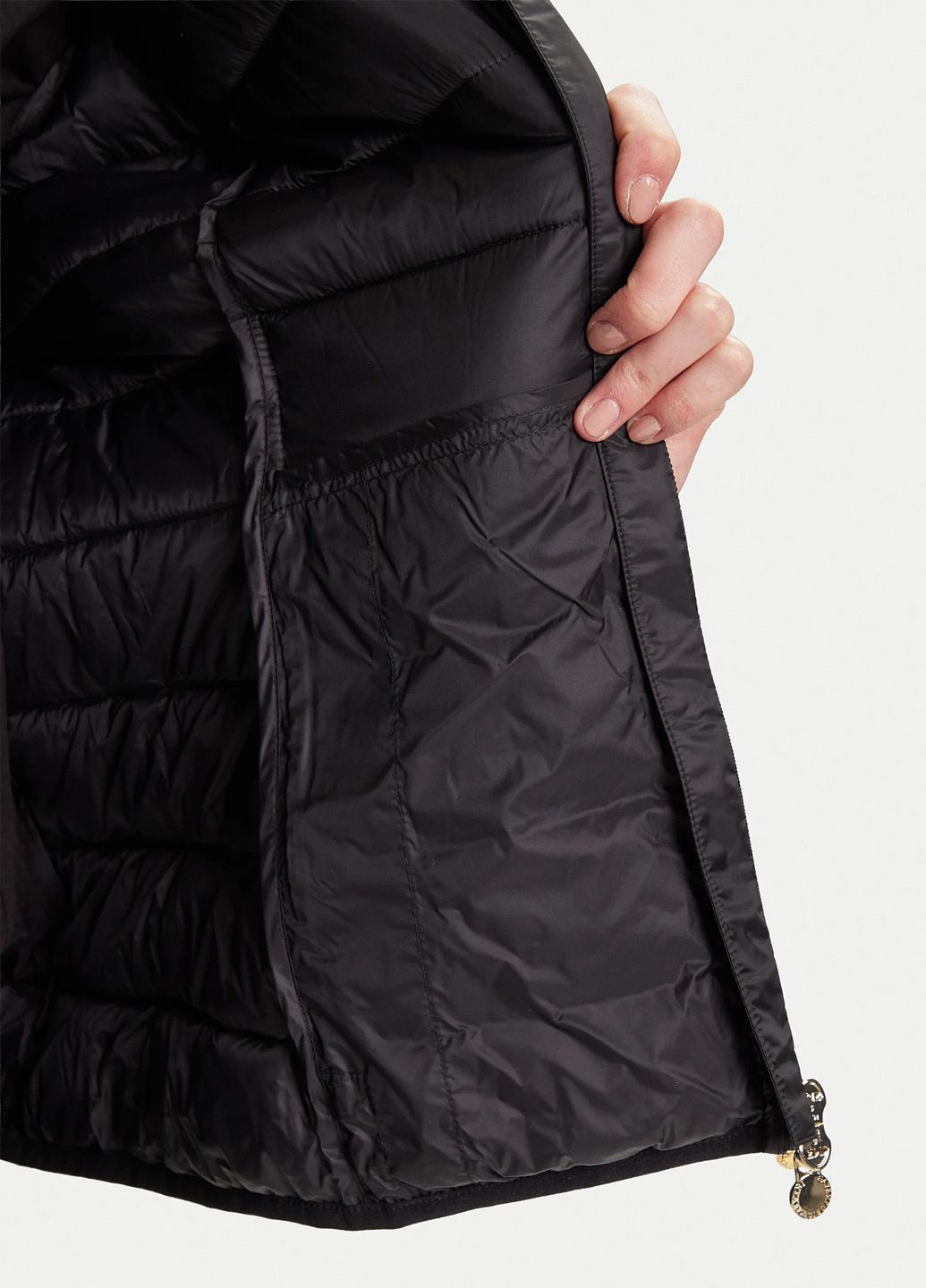 Чорна демісезонна куртка Emporio Armani