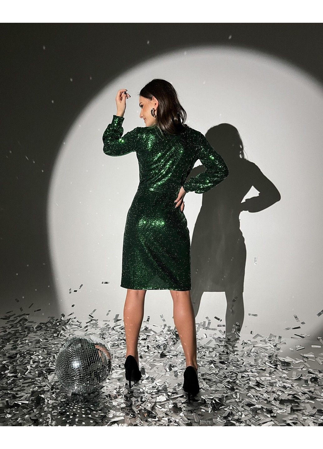 Зеленое коктейльное платье запах паетка 9248 зеленая Tanita-Romario