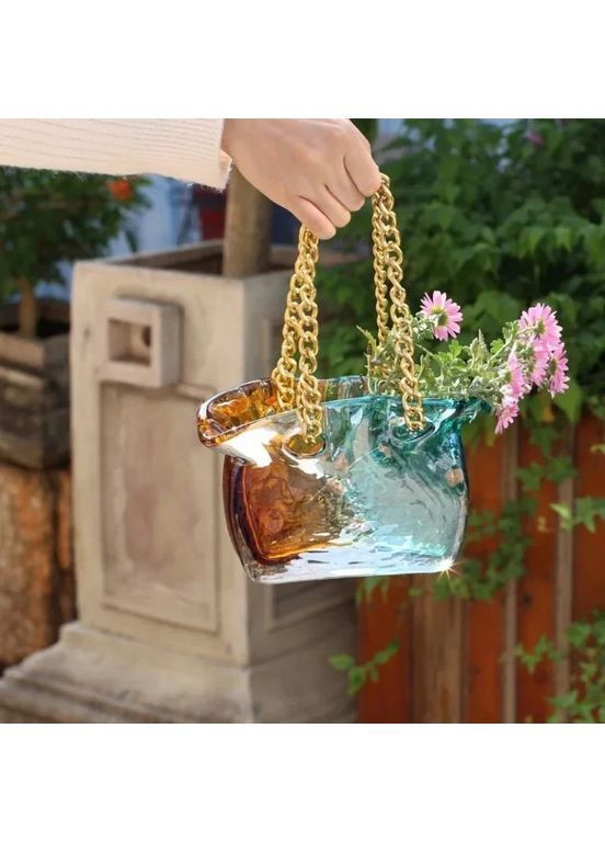 Стеклянная ваза Luxora Bag в форме сумки с ручкой-цепочкой для цветов и декора, 22×9×14 см More (369157006)