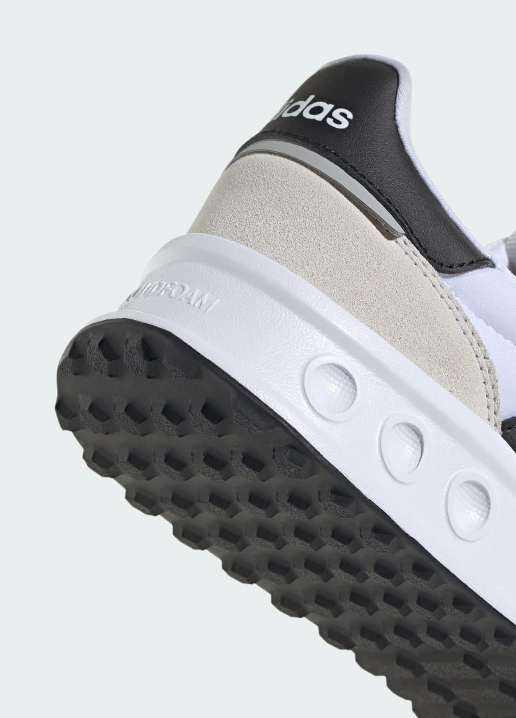 Білі Літні кросівки run 84 adidas