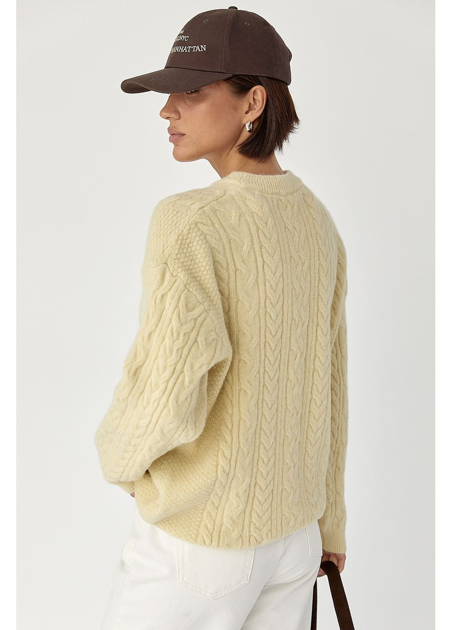 Кремовий зимовий в'язаний светр у косички Lurex