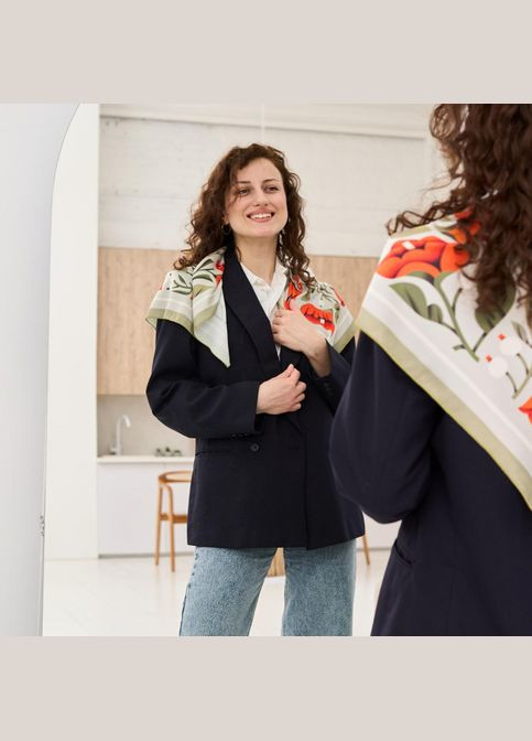 Жіноча хустинка з принтом Танець пелюсток Gifty 5517 (303727458)