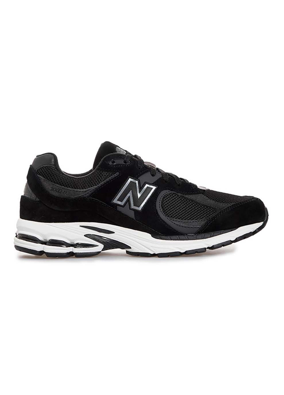 Черные демисезонные мужские кроссовки m2002r v1 черный New Balance