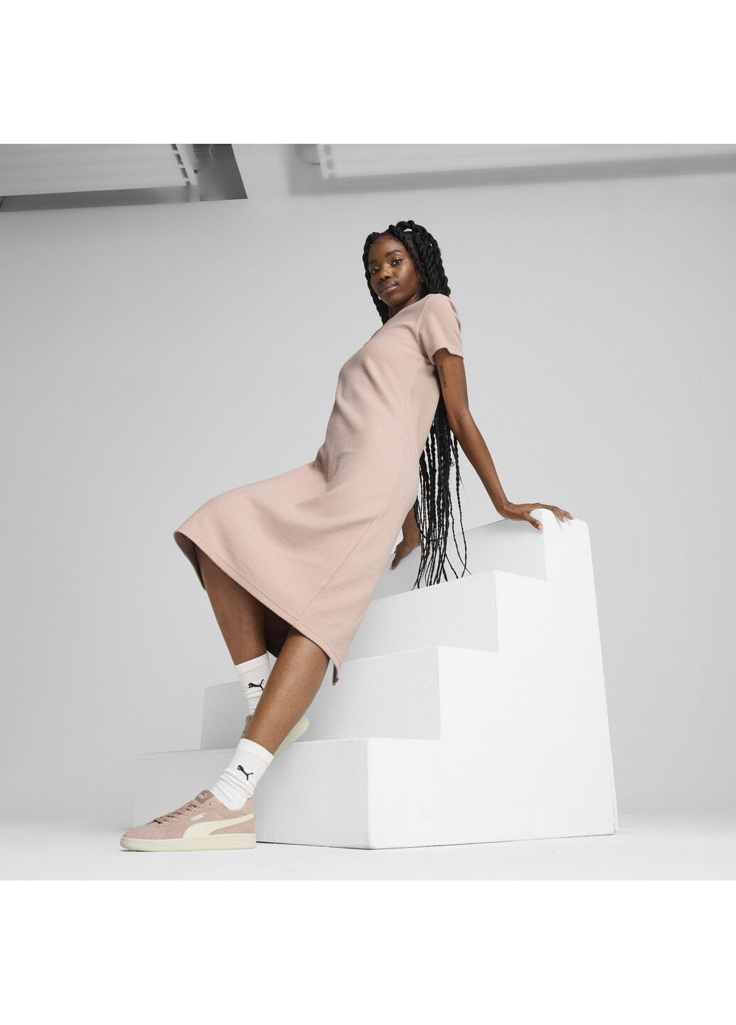 Розовое спортивное платье her dress women Puma однотонное