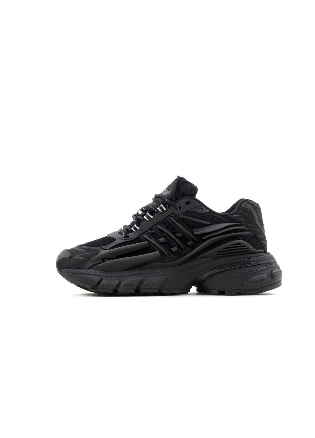 Черные кроссовки adistar jellyfishpharrell williams triple black. kj3841 No Brand
