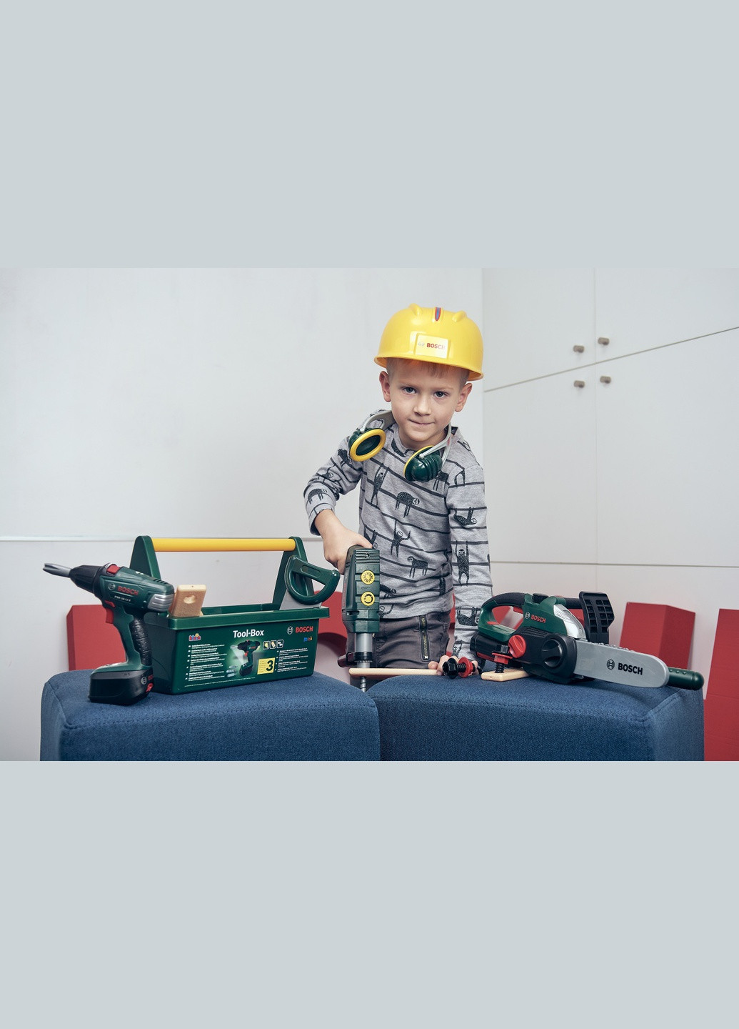 Скринька з іграшковими інструментами Klein з дрилемшуруповертом 8520 (9029) Bosch (263433525)