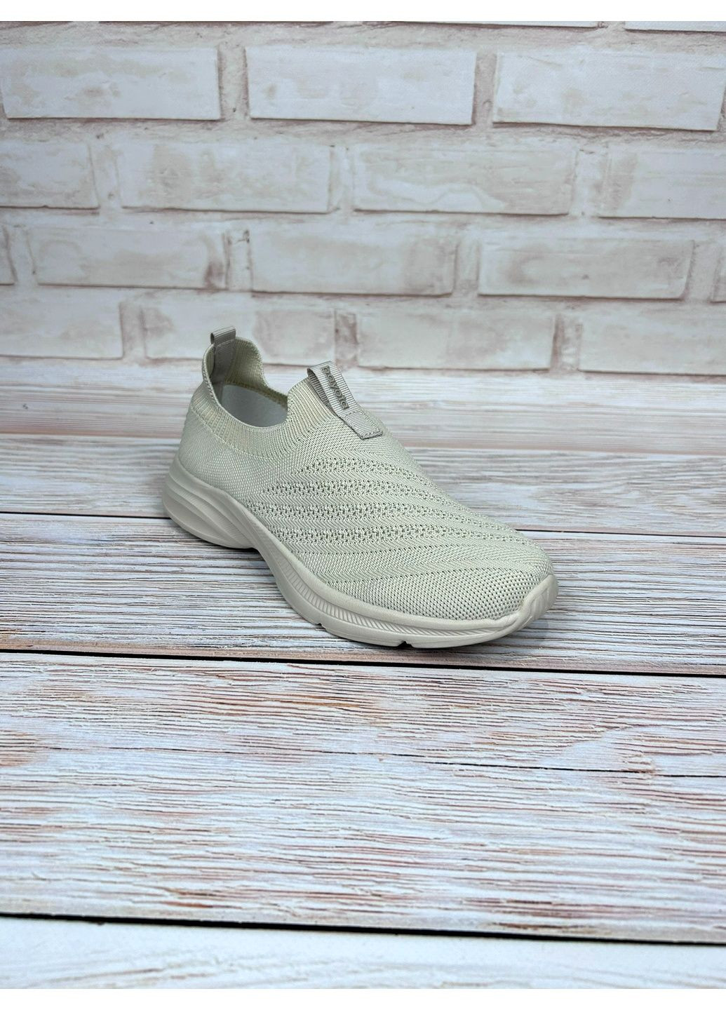 Бежевые женские слипоны из текстиля повседневные Bayota